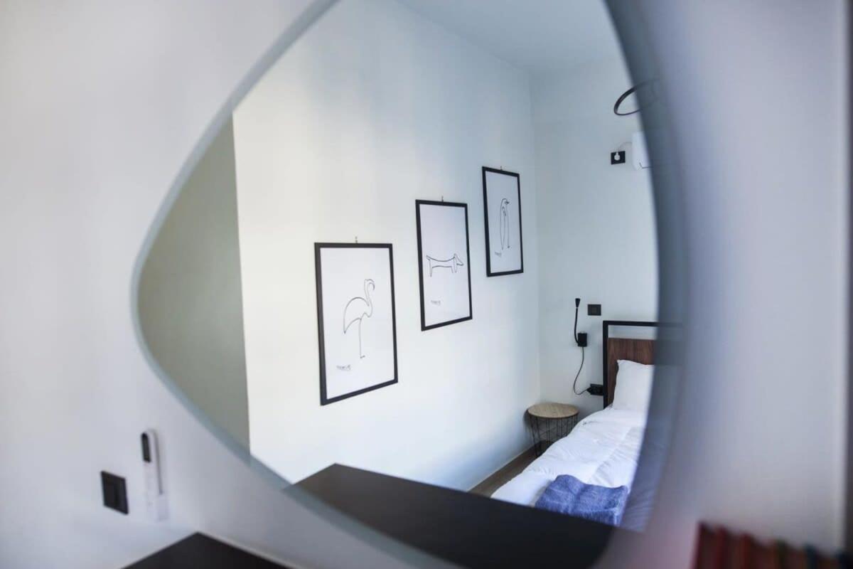 Beautiful Elegant Apartment Next To Monastiraki Athens Exterior photo