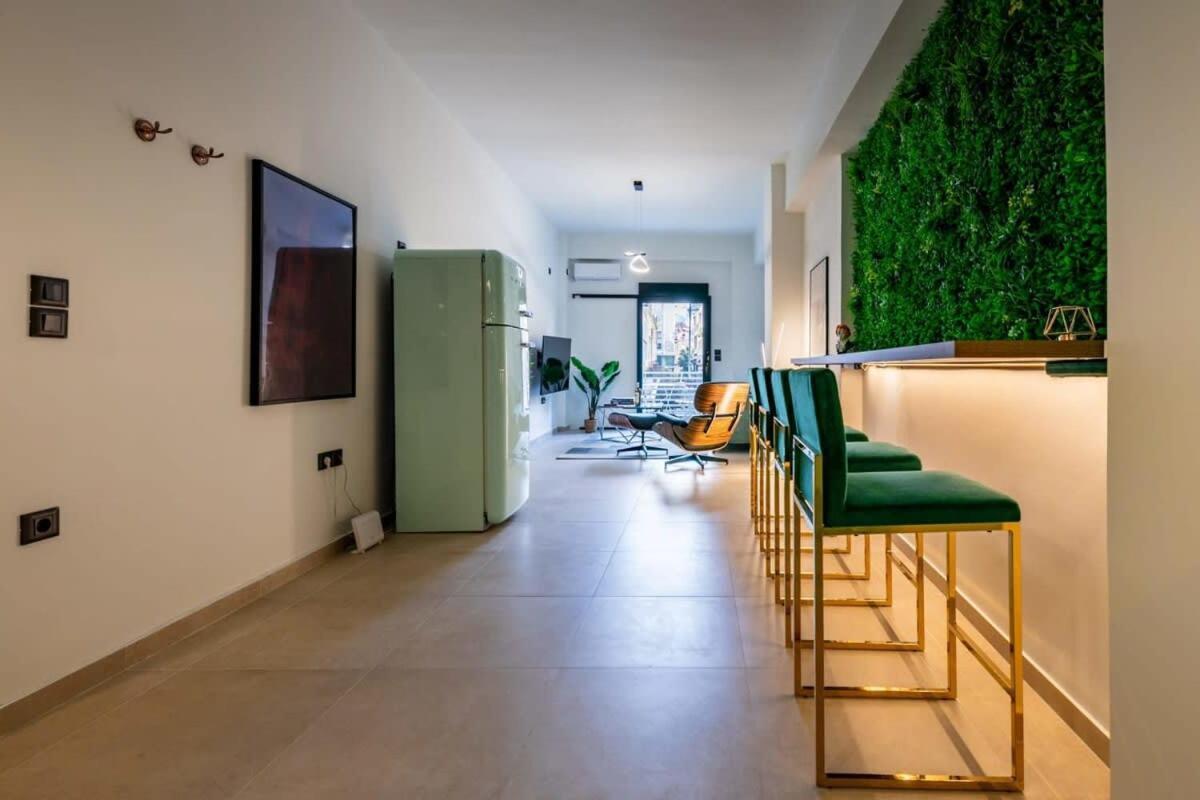 Beautiful Elegant Apartment Next To Monastiraki Athens Exterior photo