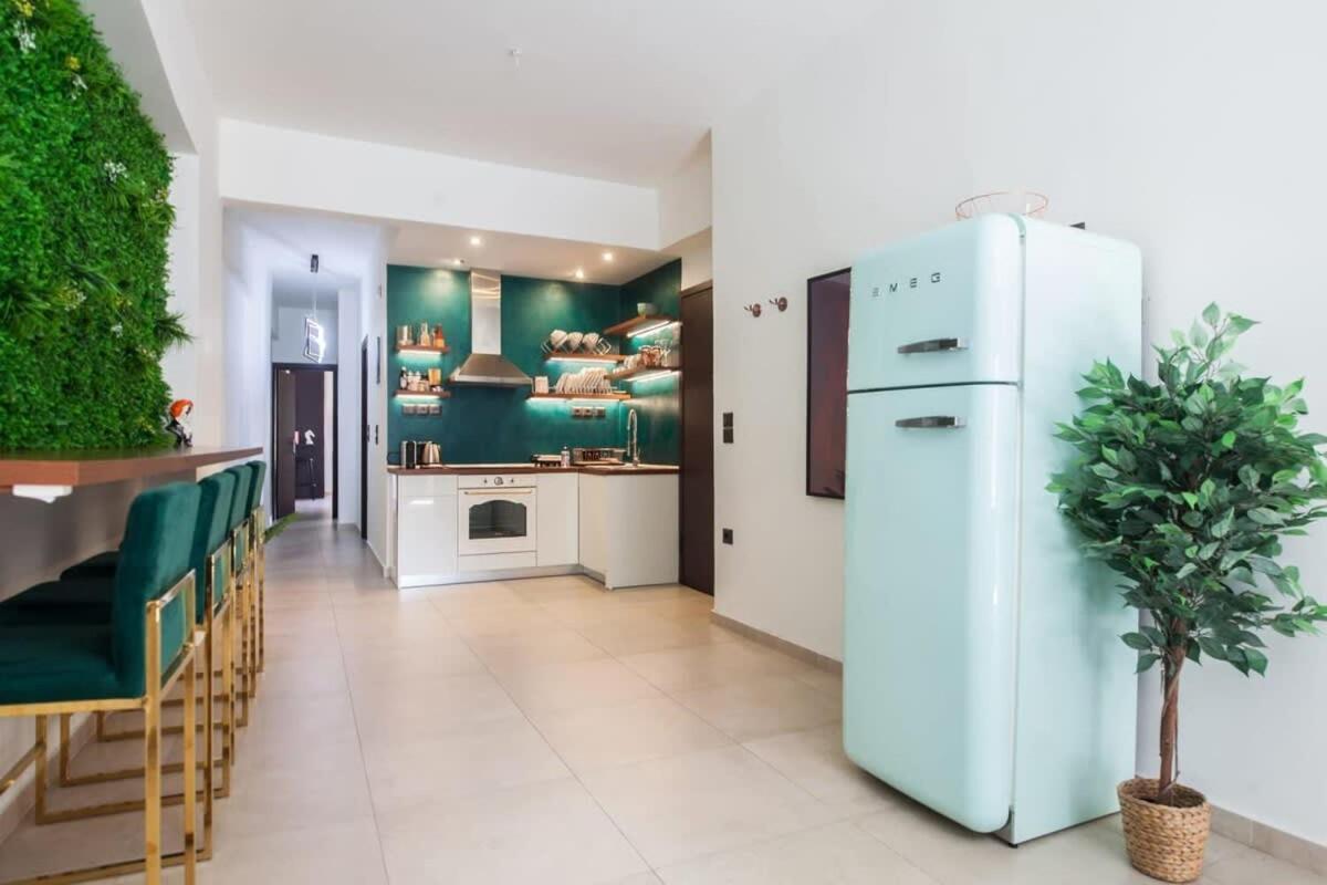 Beautiful Elegant Apartment Next To Monastiraki Athens Exterior photo